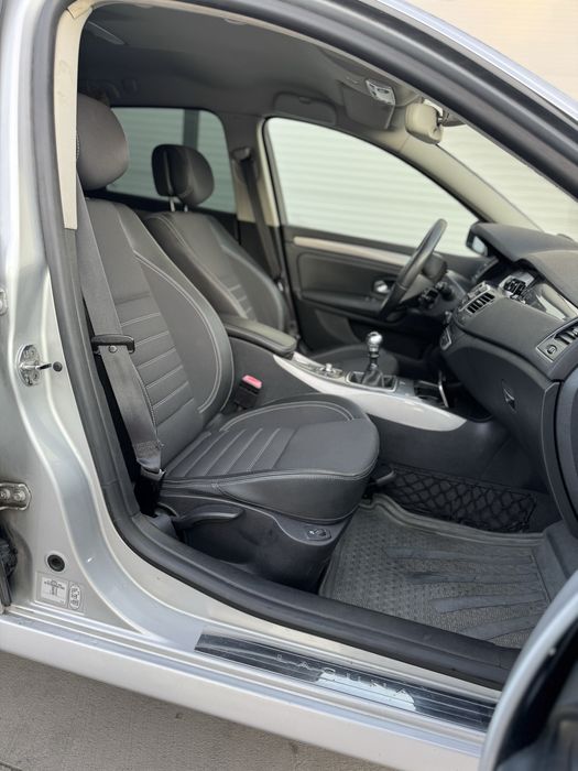 Renault Laguna 2.0 dci 127 cp  2012 E5 Stare perfecta.