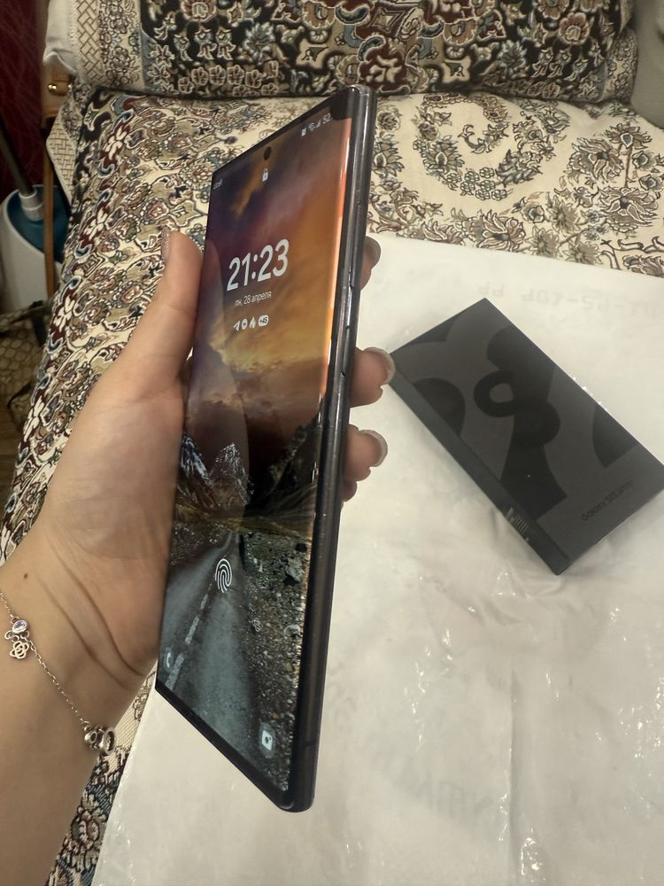 Samsung S22 Ultra 12/256