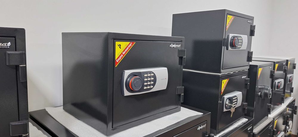 Cейфы Южно Корейские Diplomat огнестойкие. с Доставкой