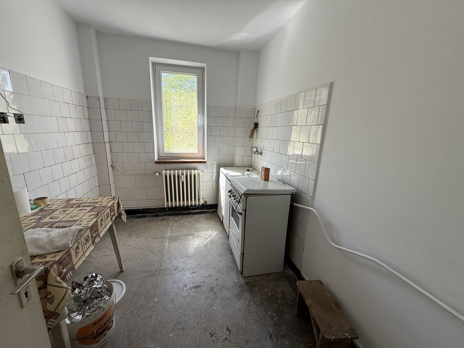Apartament 3 camere semidecomandat cartier Brazda lui Novac-Baba Novac