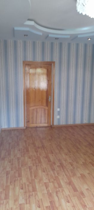 СРОЧНО продаётся 2-х комнатная квартира в м-в Феруза Мирзо Улугбекском