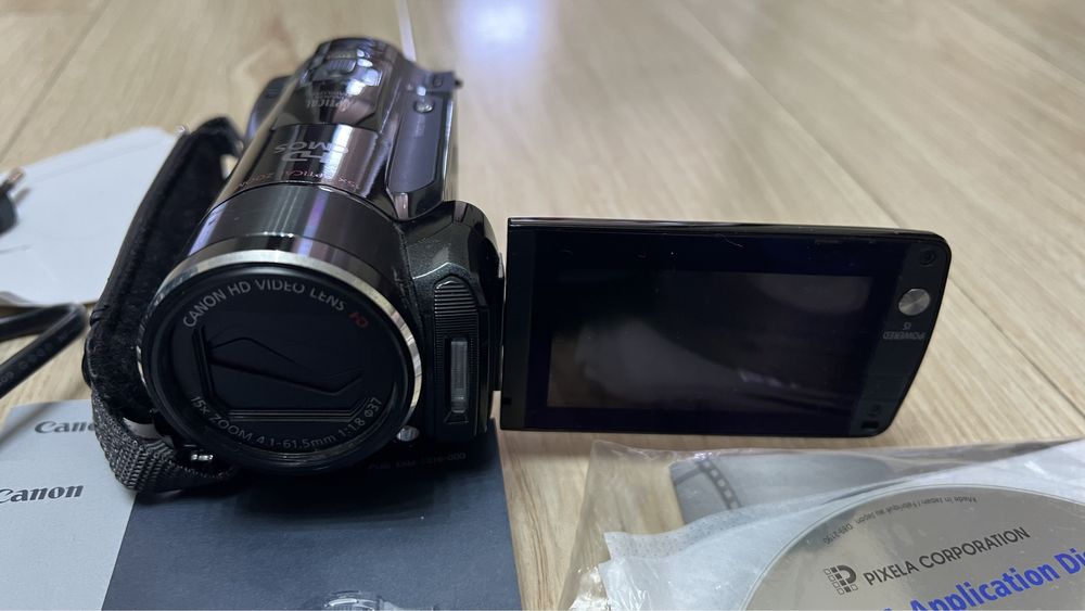 Видеокамера Canon Legria HF M307