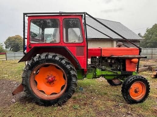 Vand tractor 665 de padure il vând ca nu il mai folosesc