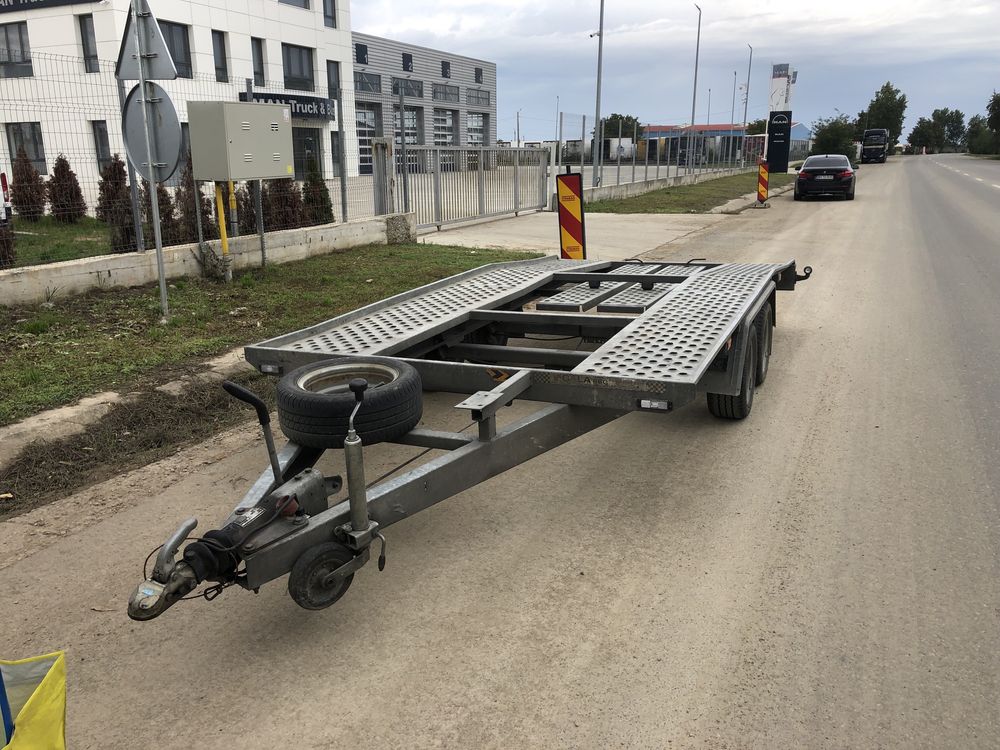 Inchiriez trailer / platforma 90 Ron / 24 ore