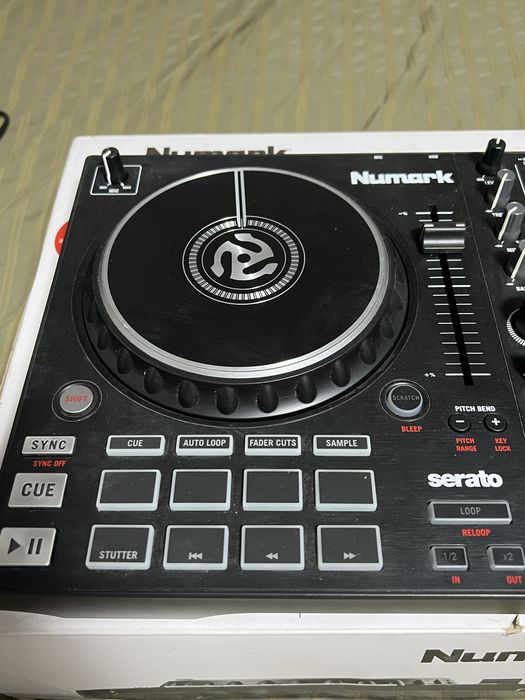 Consola DJ Numark Mixtrack Pro FX