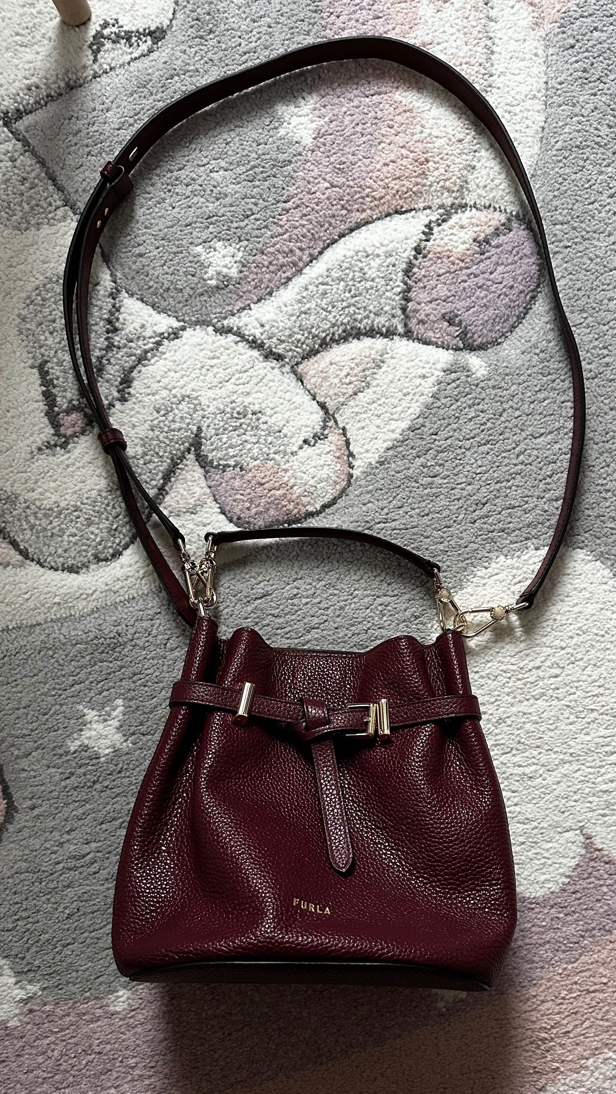 Дамска чанта Furla