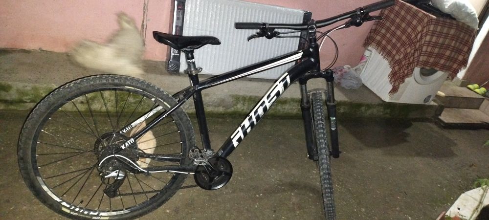 Doua biciclete la schimb pe un kukiring g2 ultra/pro /master