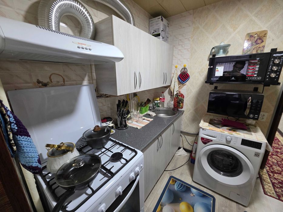 Продается 4-комнатная квартира с ремонтом и мебелью в Ак-Каваке