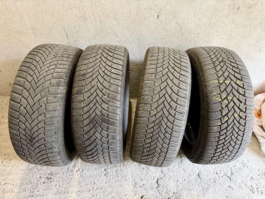 4 бр. зимни гуми Bridgestone Blizzak LM005 215/55 R17
