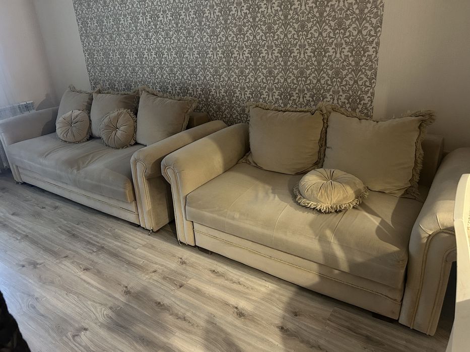 Диваны две штуки