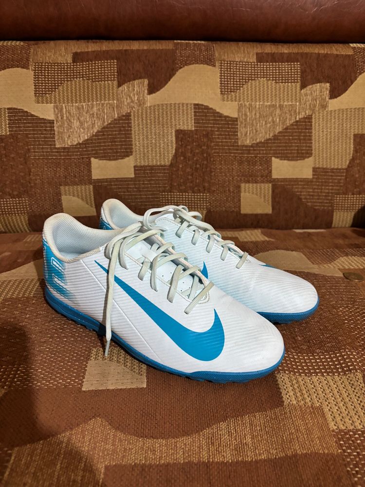 Ghete Nike de sintetic