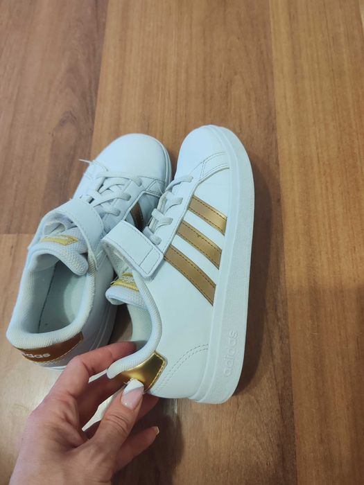 Детски маратонки Adidas размер 33