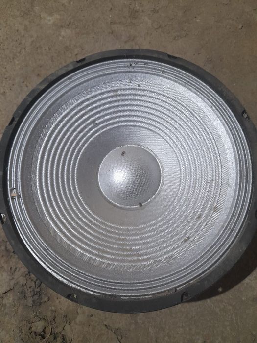 Difuzoare  mai multe detalii în privat