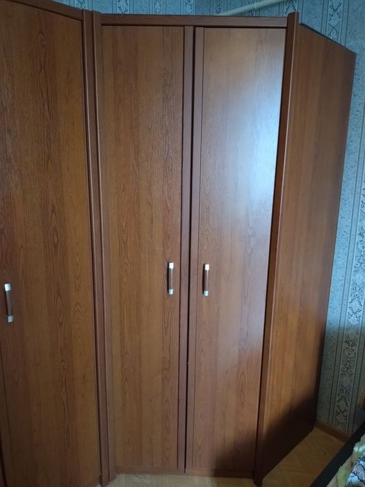 Шифонер угловой.