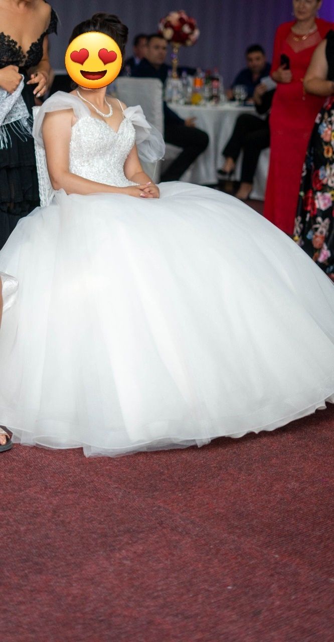 Vand Rochie de mireasa