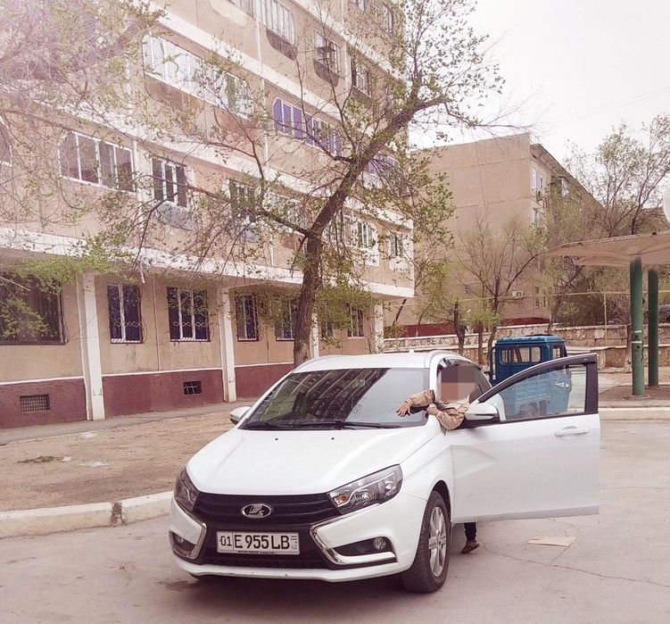 Продаётся Lada Vesta  11000$