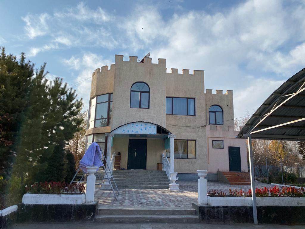 Сдам в аренду  дом
