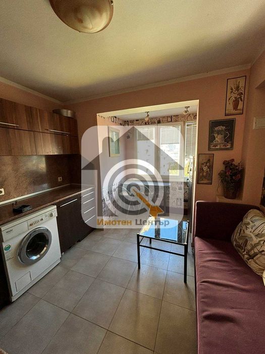 Дава се под наем Тристаен апартамент в София, Младост 1 - 77 кв.м за 149900 € - Снимка #1