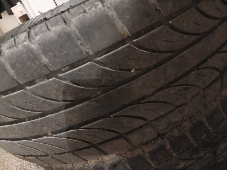 2 шт шины в хорошем состоянии