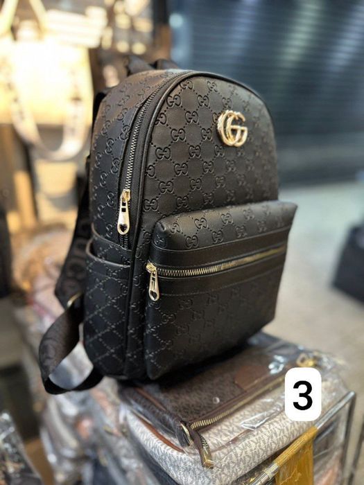 Ghiozdane dama, modele diferite