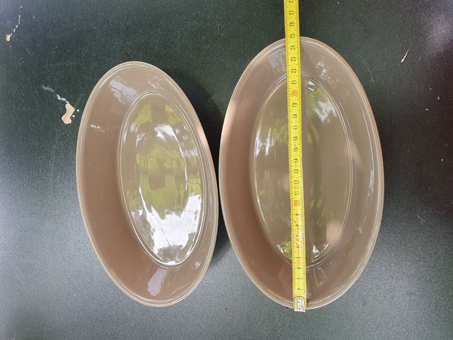 Set 2 vase ceramice ovale pentru cuptor – 25x15x6 cm – stare excelentă