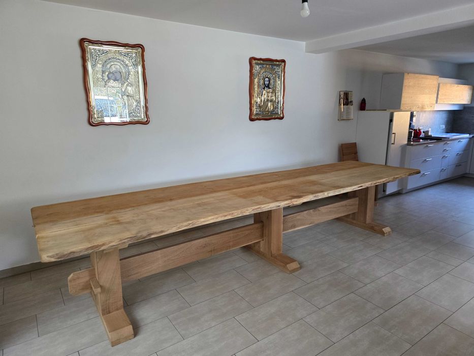 Masă de stejar și dulap bucătărie perfecte pentru sufrageria dvs.