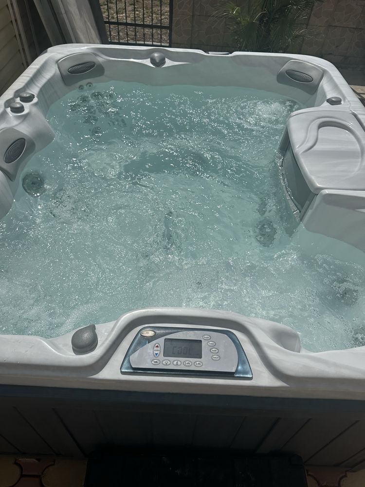 Vand jacuzzi de exterior