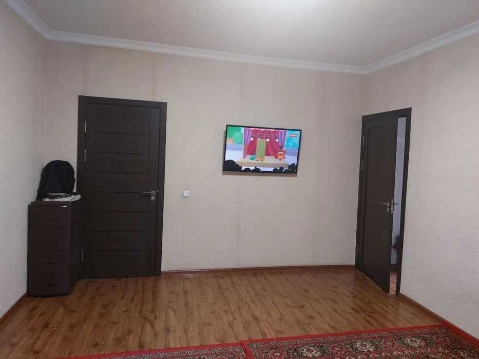 Юнусабад 6-квартал. 1-комнатная переделанная в 2-комнатную, звони !