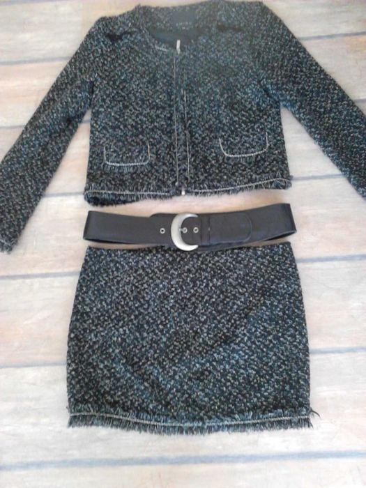 Без забележки  дамски комплект пола и яке Размер М