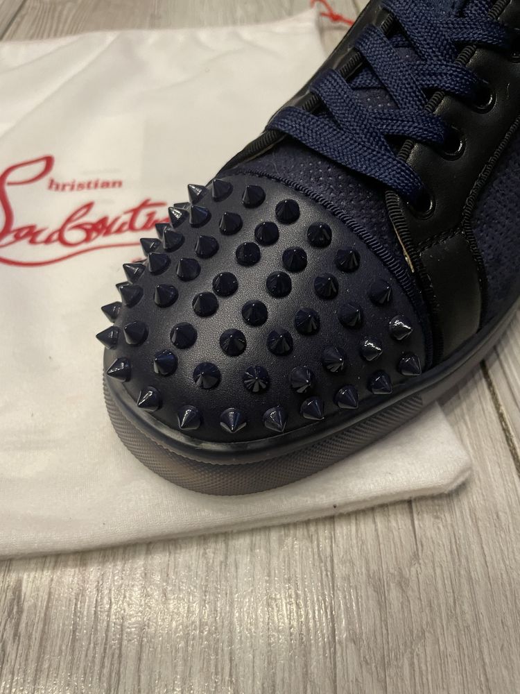 Christian Louboutin обувки