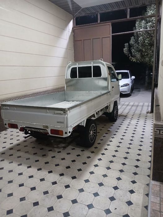 Лобо сотилади  навротлари бор