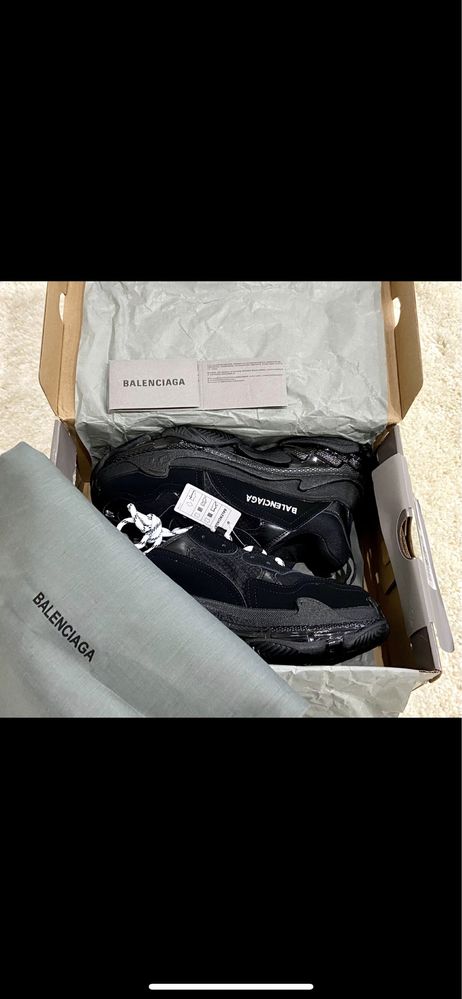 Balenciaga Triple S