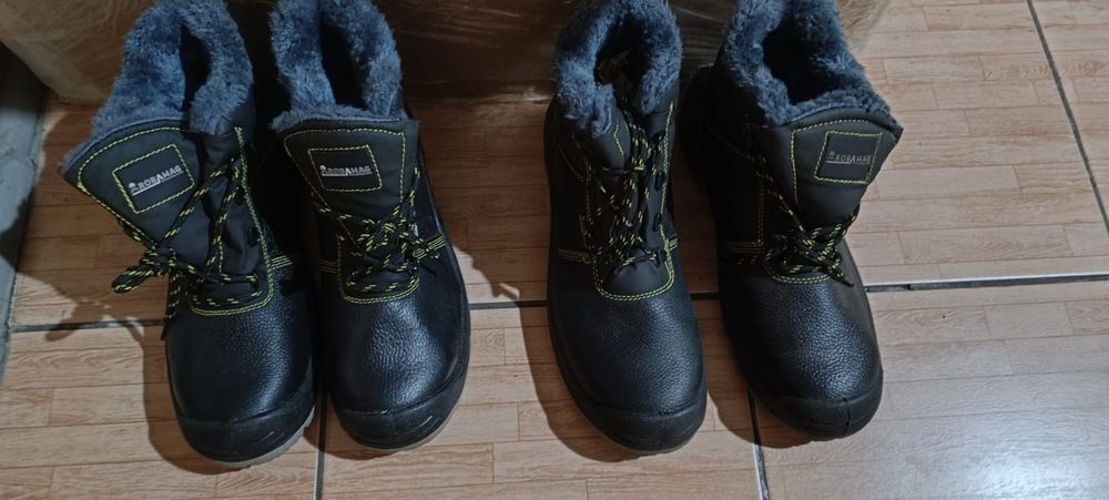 Продам рабочую обувь