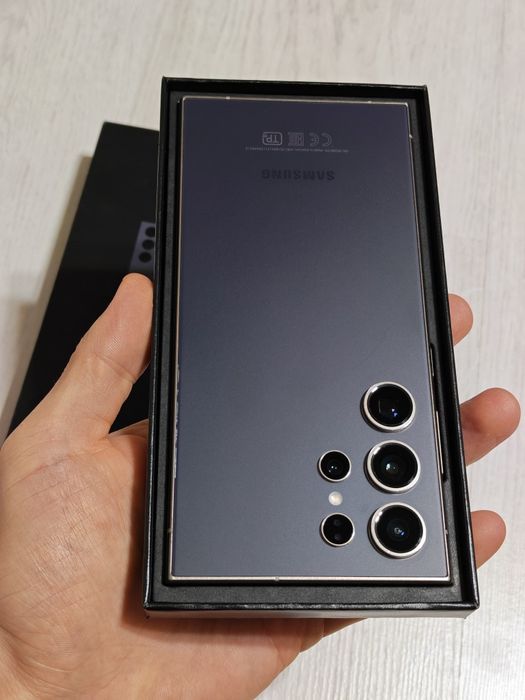 Samsung S24 Ultra 256 gb Ram 12 5G полный комплект