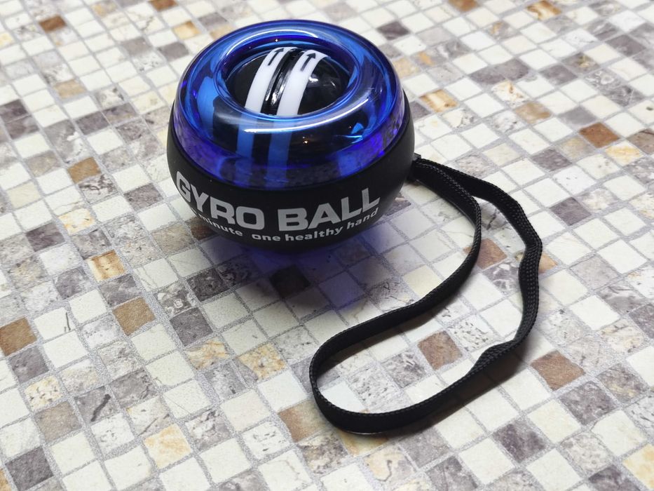 Gyro Ball (жироскопична топка) - Ръчен тренажор