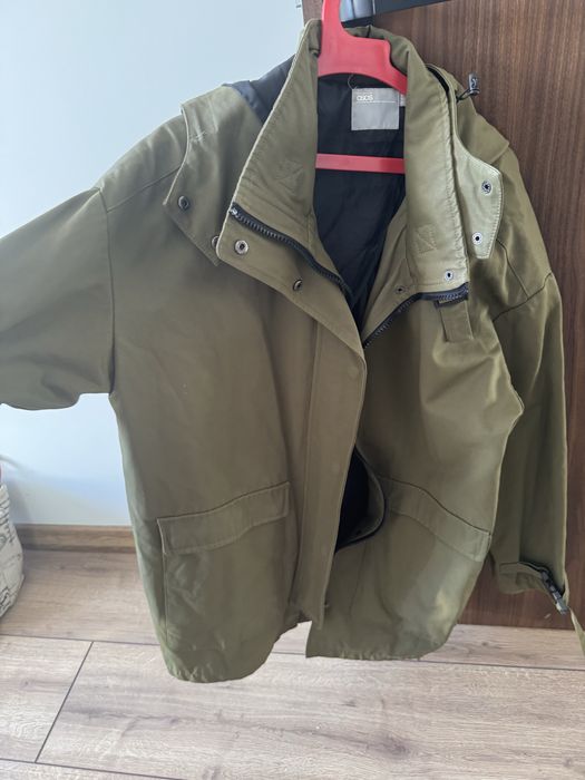 Зимно уголемено промазано яке на ASOS