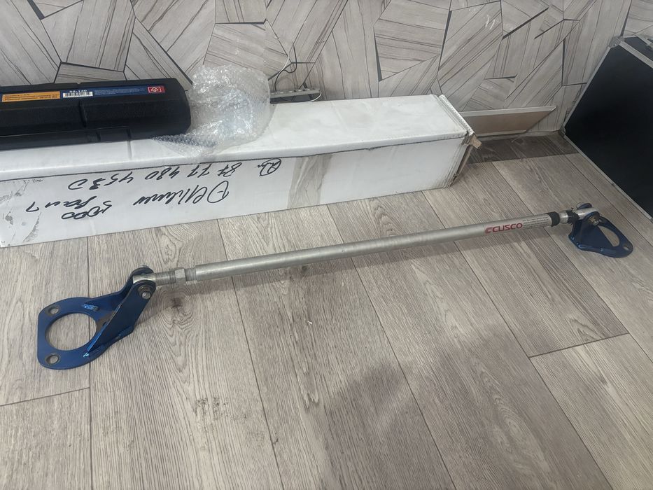 Продам распорку чашек на хонду аккорд 1995