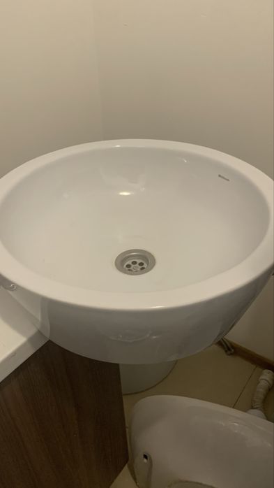 Продам раковины керамические