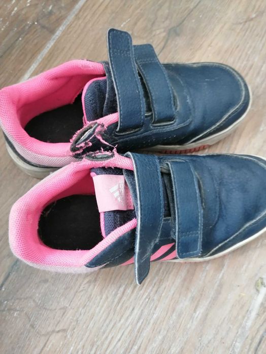 Маратонки адидас