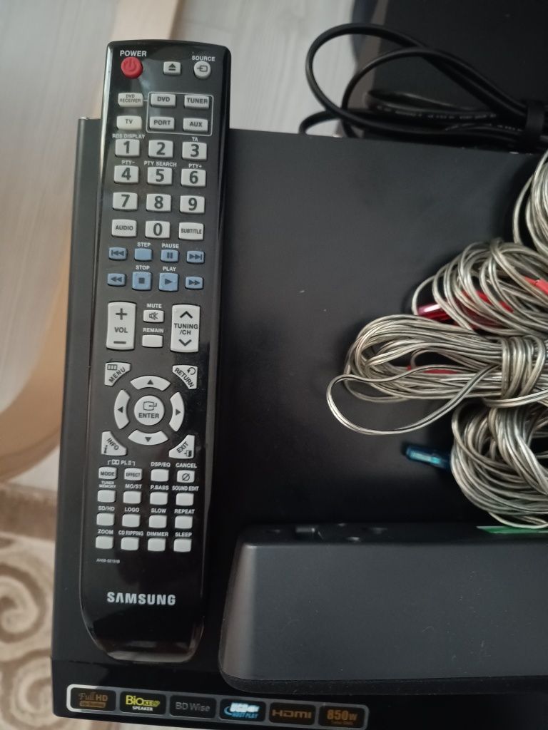 Sistem Home Cinema 5.1 Samsung impecabil