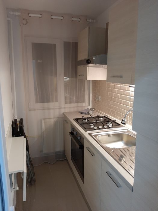Inchiriez apartament în Curtea de Argeș