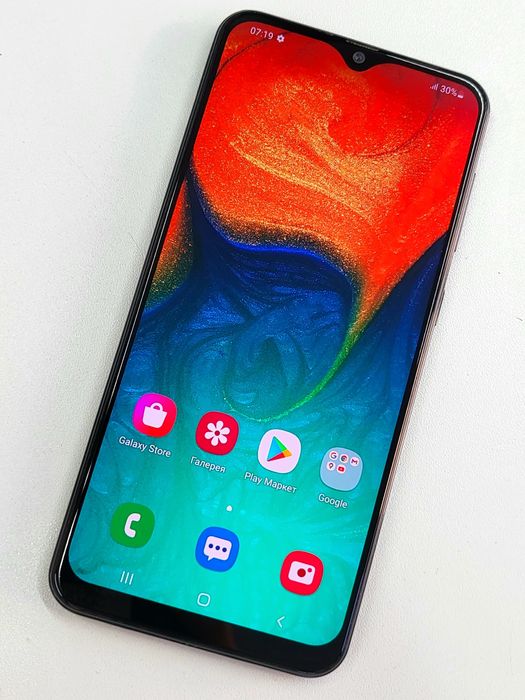 Продам Samsung A30