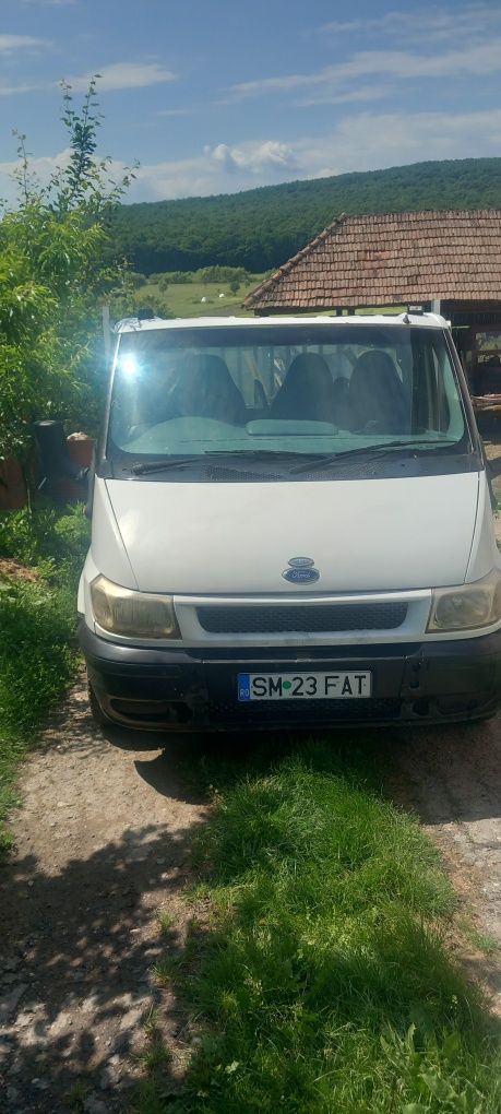 Vând carosata Ford Transit 2.5