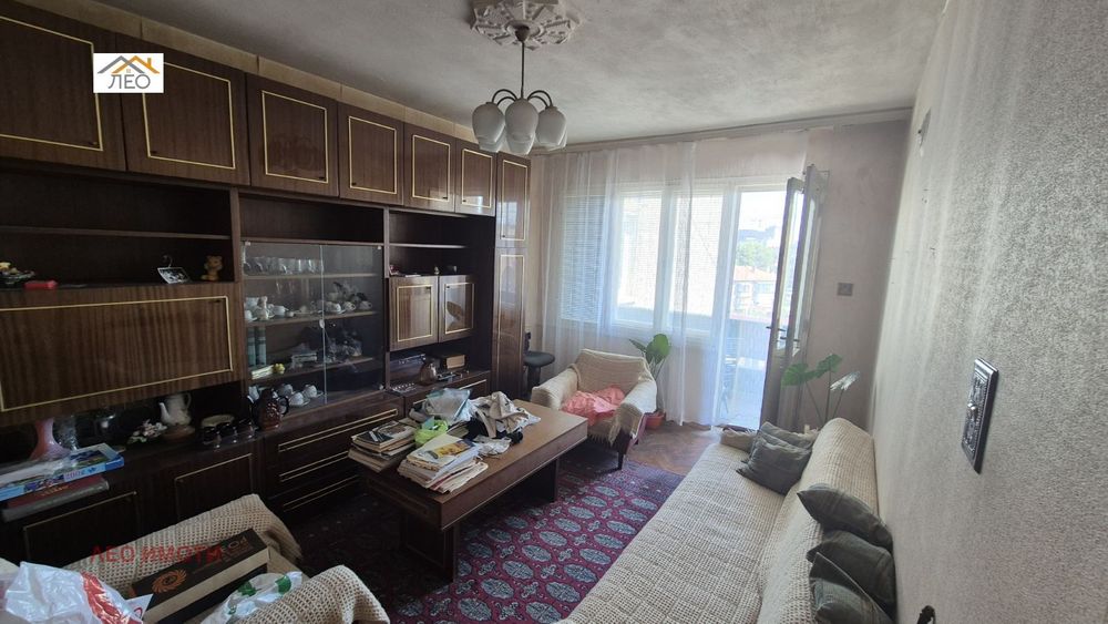 Продава се Четиристаен апартамент в Севлиево - 105 кв.м за 974 €/кв.м - Снимка #2