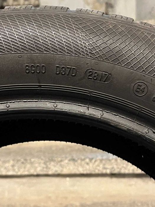 225/55/17" 4бр Continental winter contact 830