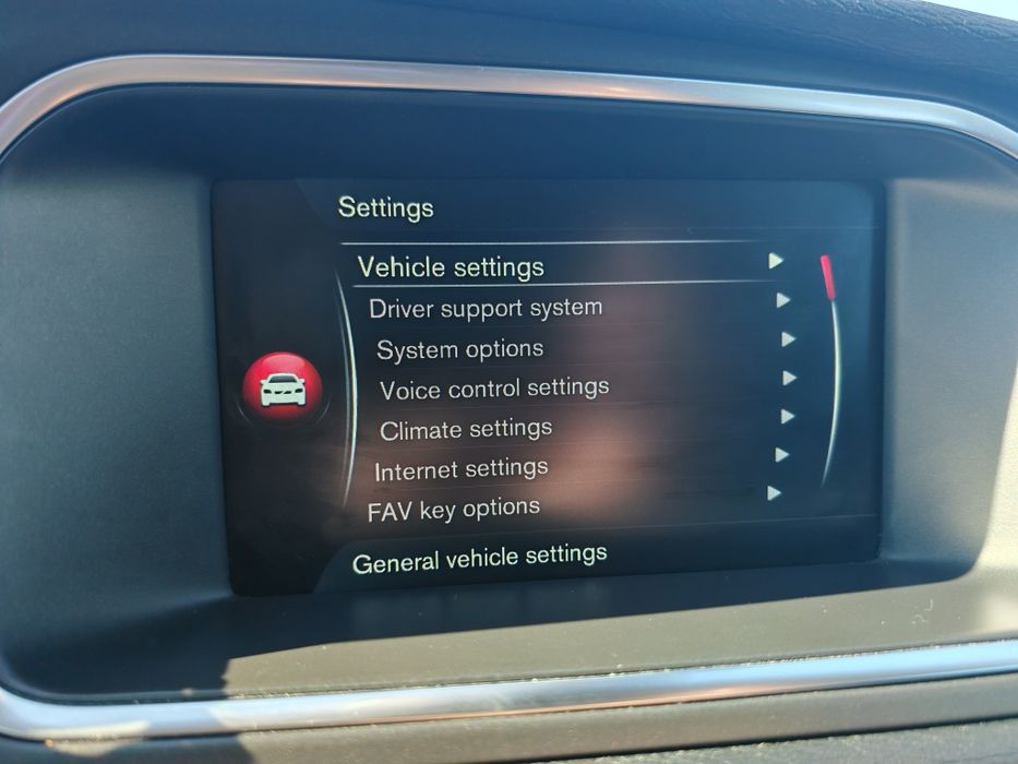 Volvo V40 2015 TVA deductibil