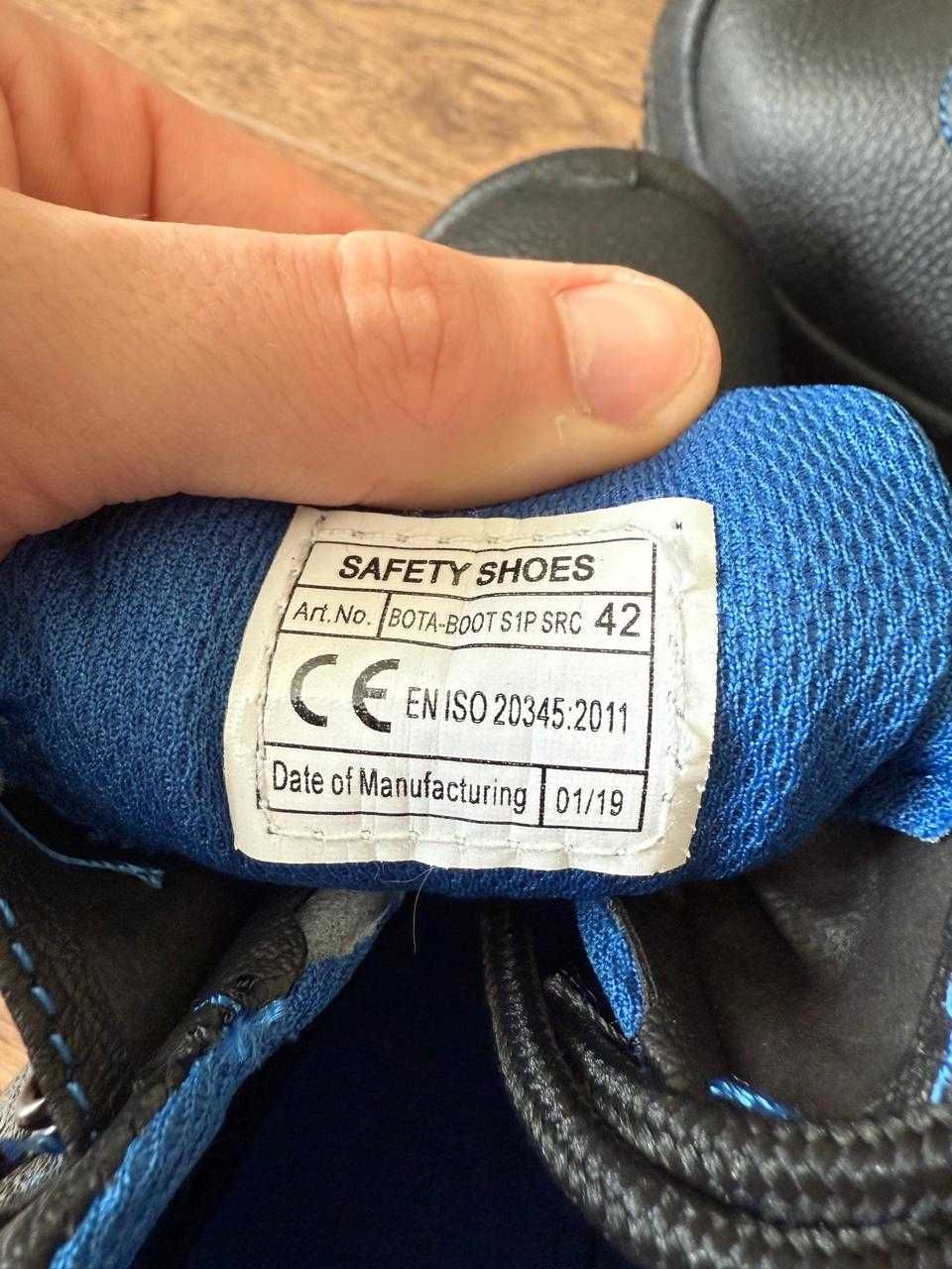 Спецобувь мужская 42 р., класс защиты S1P SRC
