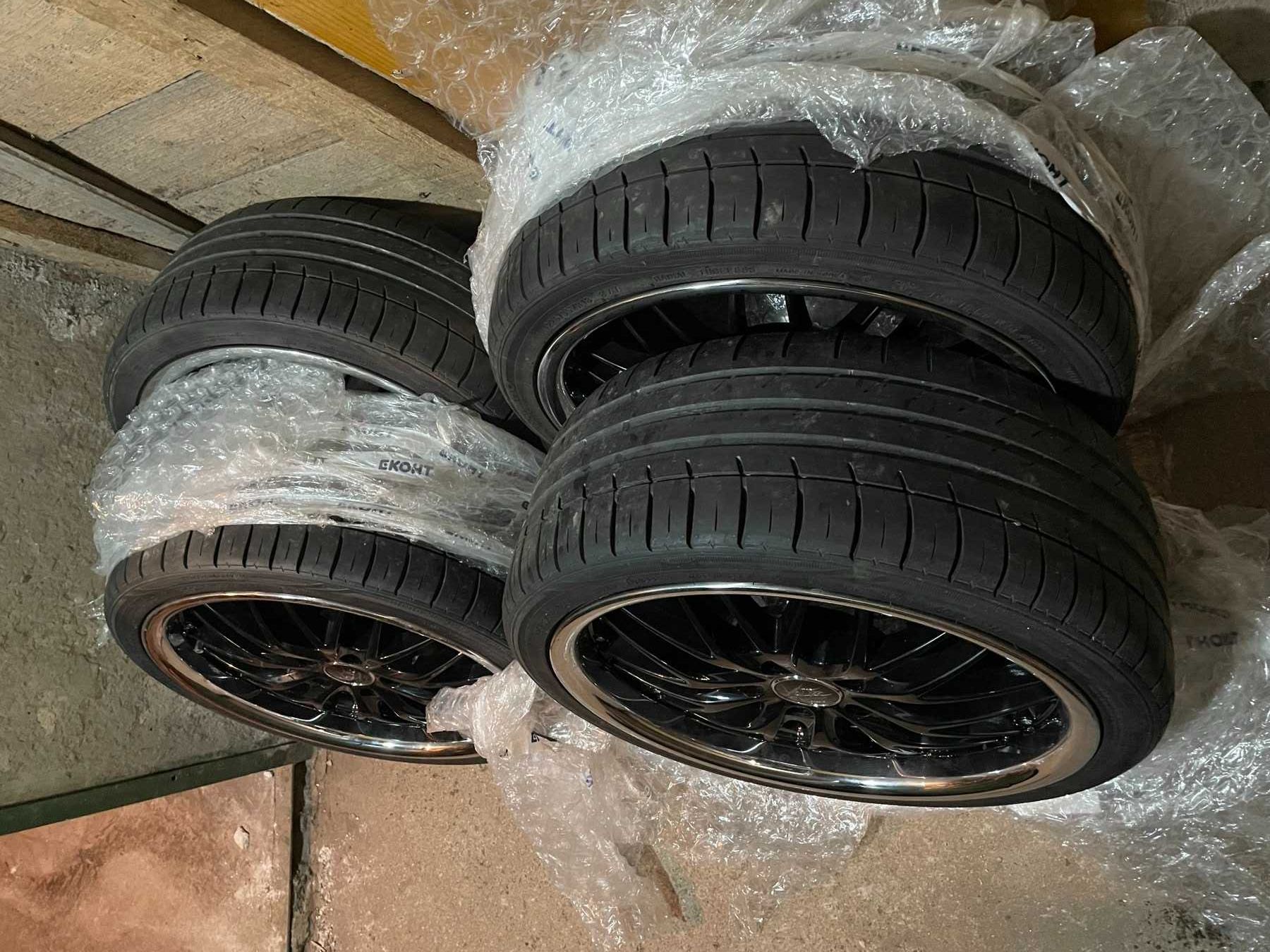 Джанти с Гуми 18ки BARRACUDA VoltecT6 - 5x114. 3 ET 38 8J - 67.1