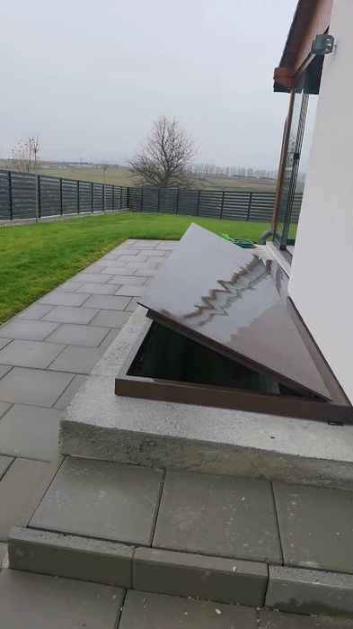 Actuator liniar, cursa 300mm, 12V, nou