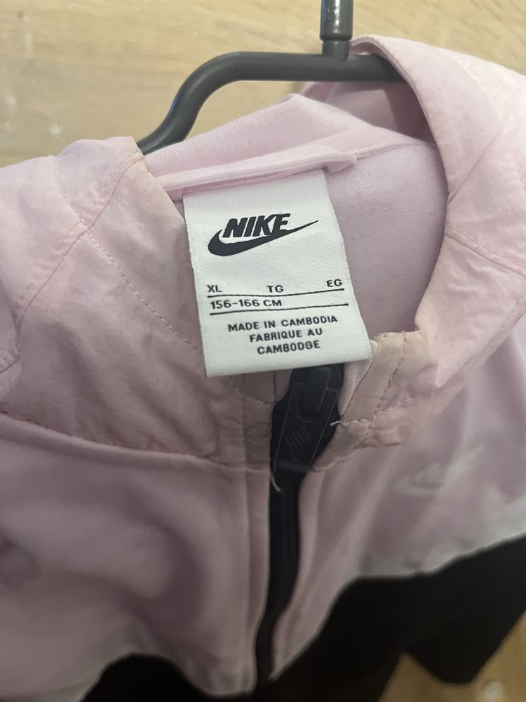 Nike слуичър оригинален